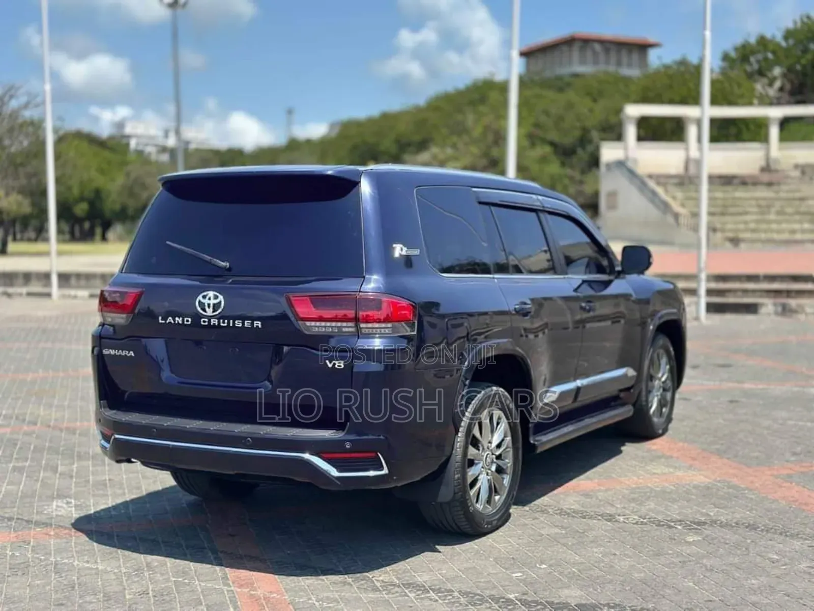 Toyota Land Cruiser 2023 Blue