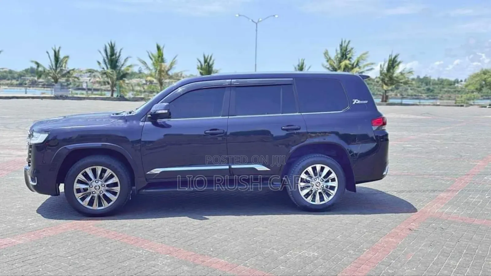 Toyota Land Cruiser 2023 Blue