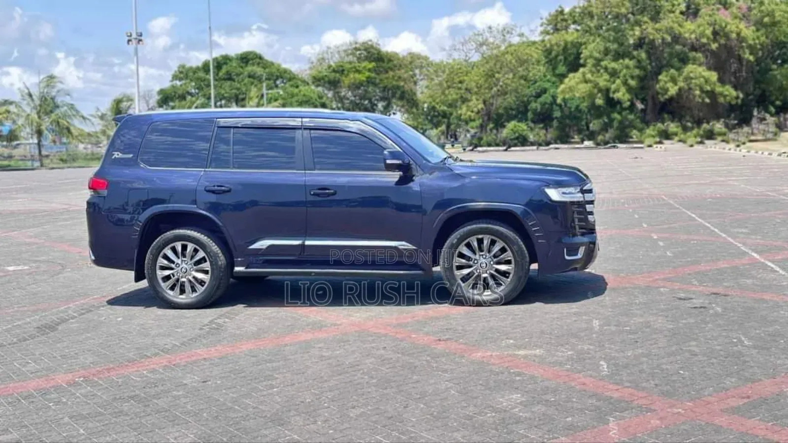 Toyota Land Cruiser 2023 Blue