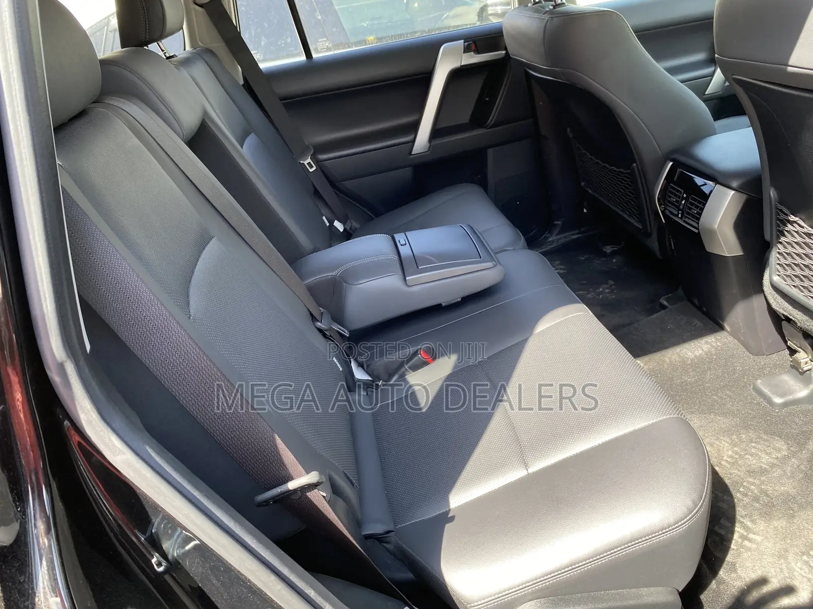 Toyota Land Cruiser Prado 2018 Black