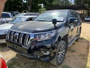 Toyota Land Cruiser Prado 2018 Black