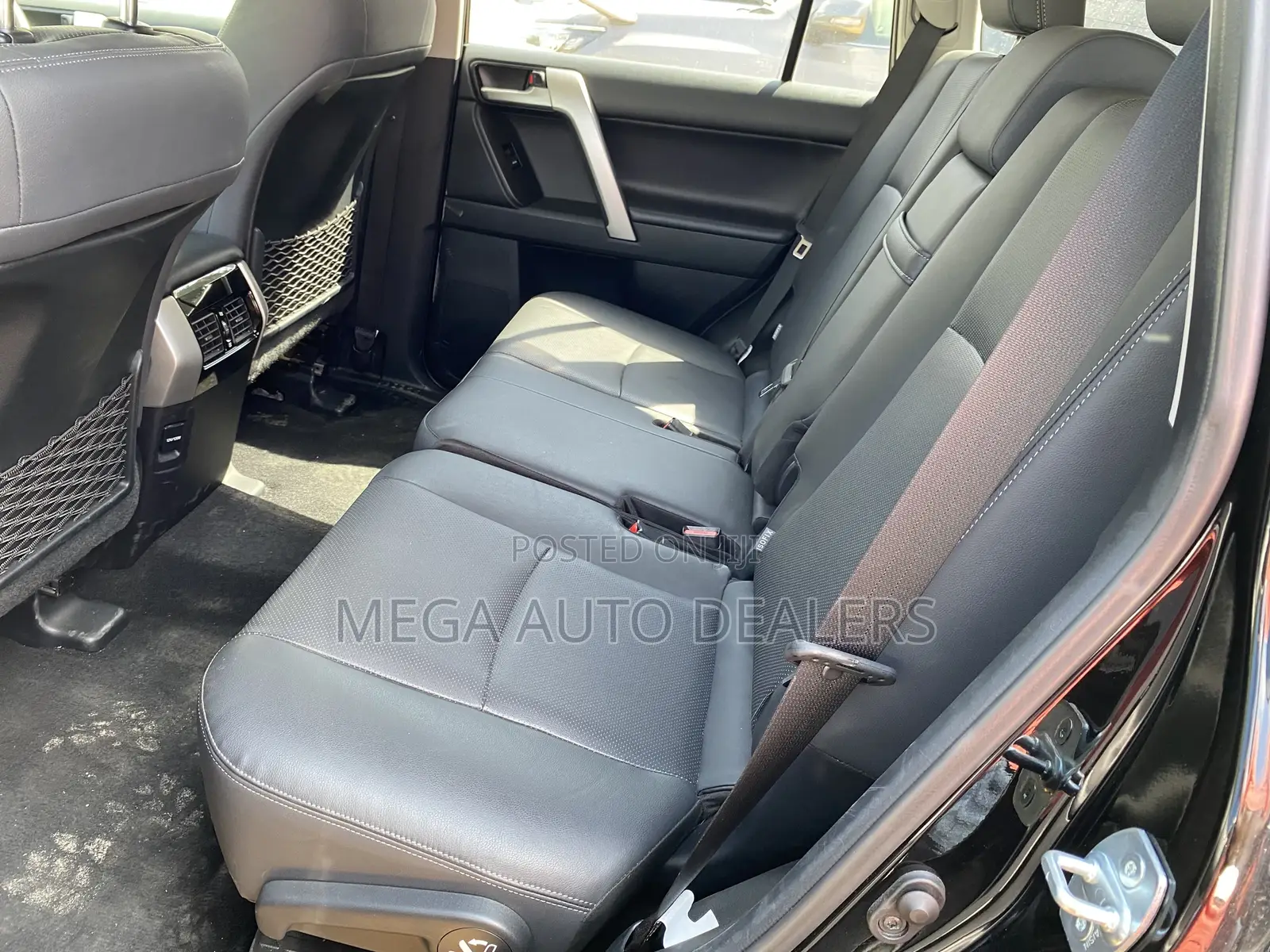 Toyota Land Cruiser Prado 2018 Black