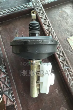 Land Rover Defender Brake Booster