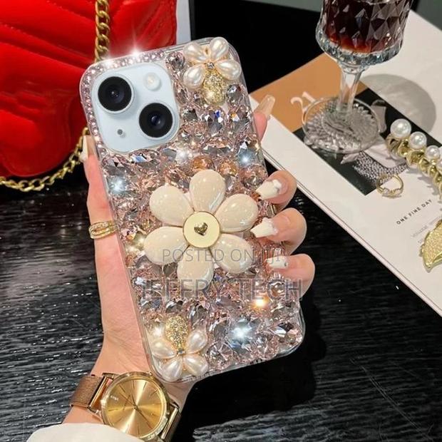 Hand-Set Diamond PC Phone Case for iPhone 14 Plus - main view