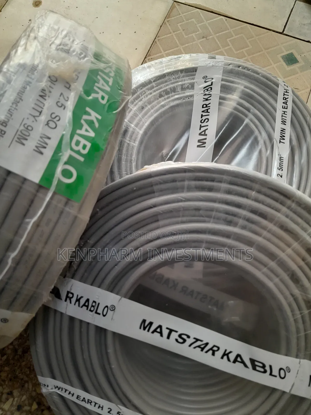 2.5mm2 Twin and Earth Cable, 3 Cores, 90 Meters; Mt029
