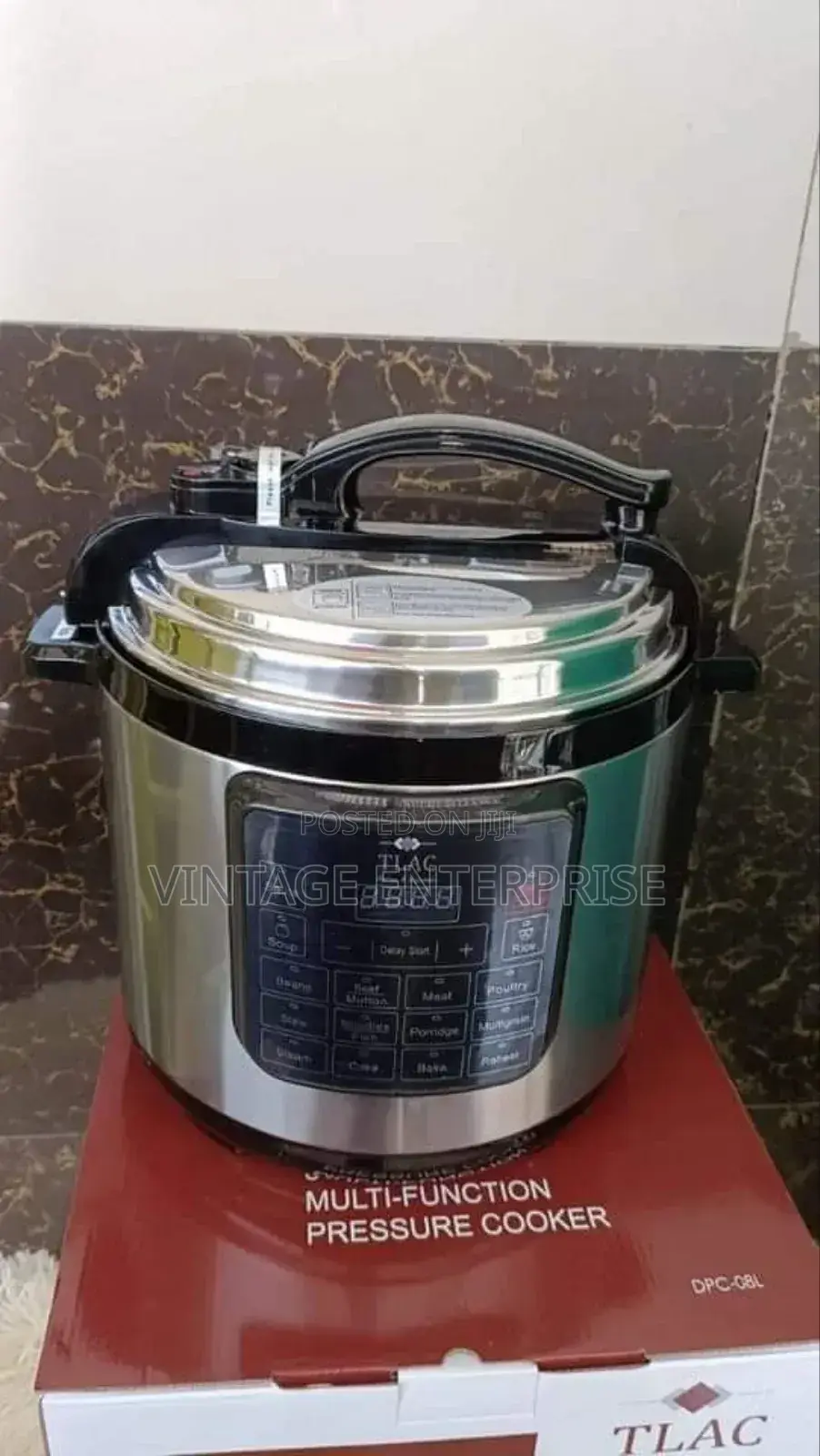 *8 Litres Tlac Pressure Cooker**