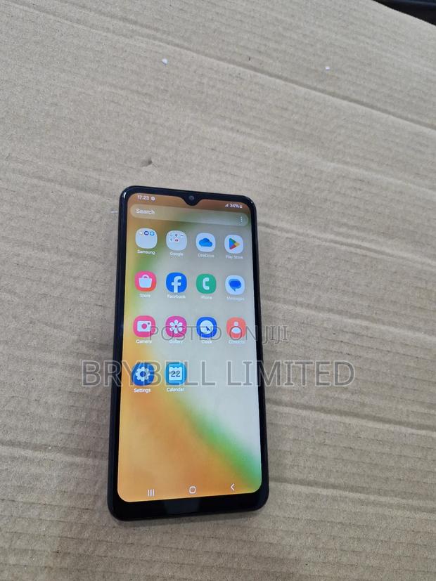 Samsung Galaxy A04s 128 GB Black - main view