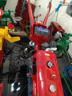 Diesel Engine Walking Tractor Heavy Duty Machine 16hp.