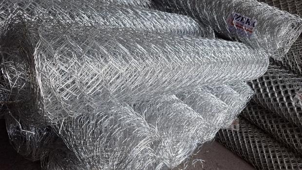 Tripple Twisted Galvanised Chainlink 12.5G(7ft,18mtrs) - thumbnail 3