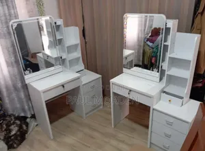 Dressing Table Dressing Table With the Stools