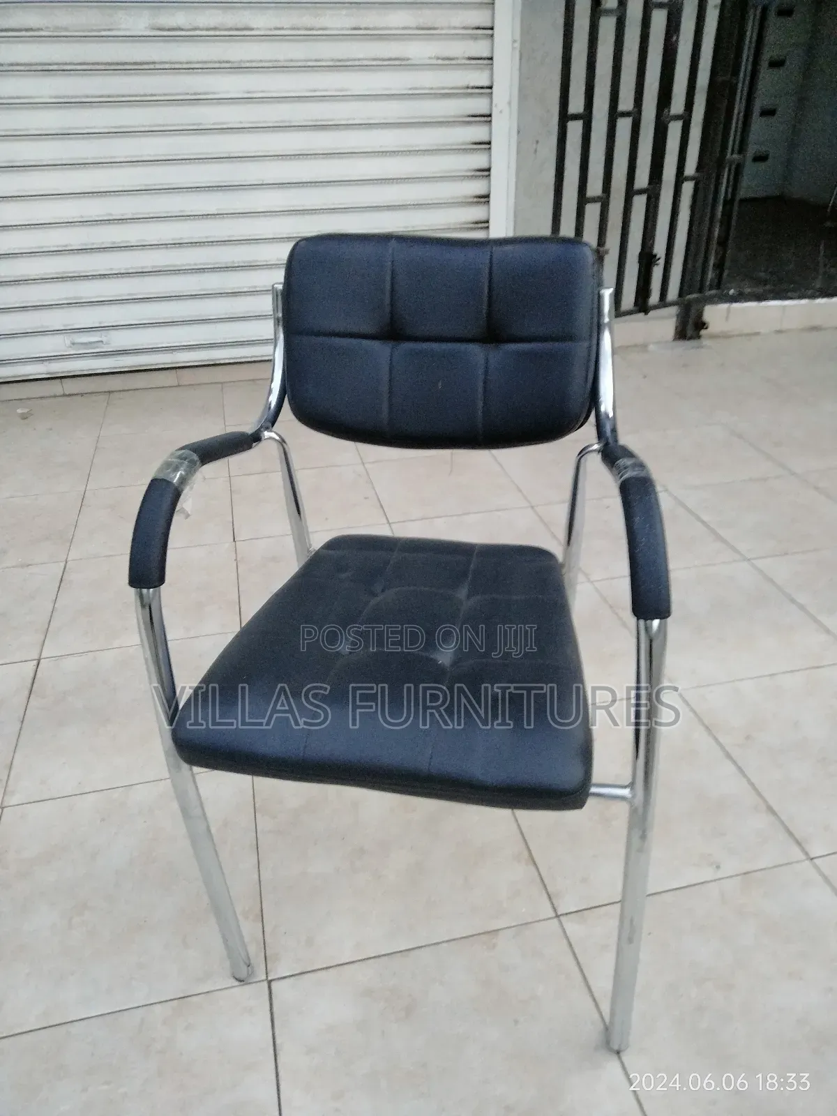 Arms Waiting Chair