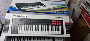 M-Audio Oxygen49 Midi Keyboard - thumbnail 2