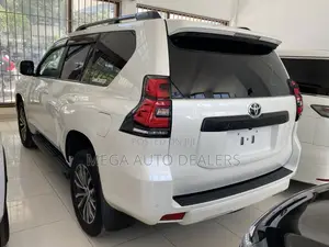 Toyota Land Cruiser Prado 2018 Pearl