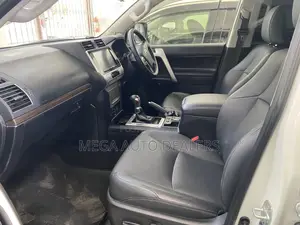 Toyota Land Cruiser Prado 2018 Pearl