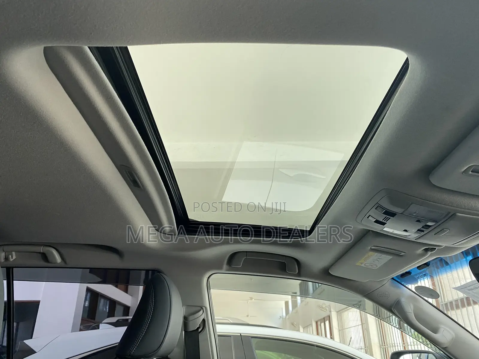 Toyota Land Cruiser Prado 2018 Pearl