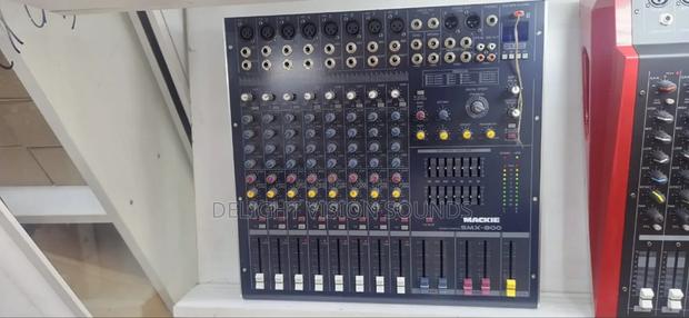 Mackie SMX-800 Mixer - main view