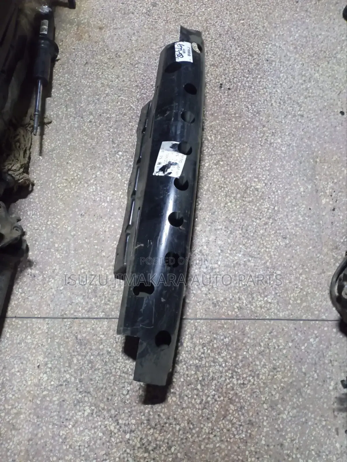 Isuzu TFR 86 Bumper Support