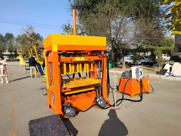 Customizable Electric Hollow Solid Block Making Machine - main view