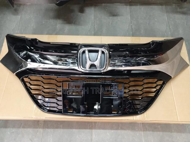Honda Vezel Grilles