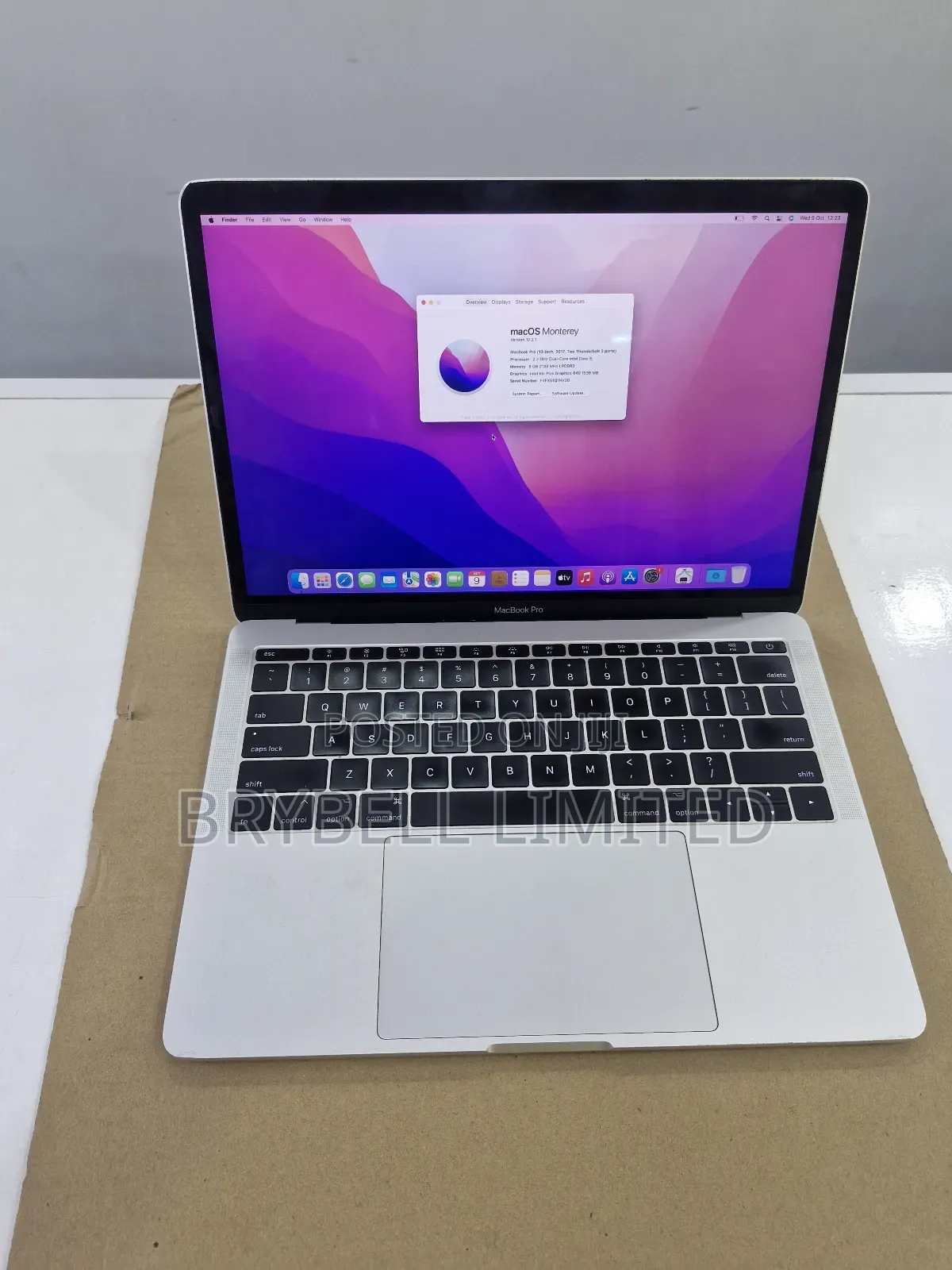 Laptop Apple MacBook Pro 2017 8GB Intel Core I5 SSD 256GB