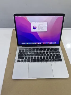 Laptop Apple MacBook Pro 2017 8GB Intel Core I5 SSD 256GB