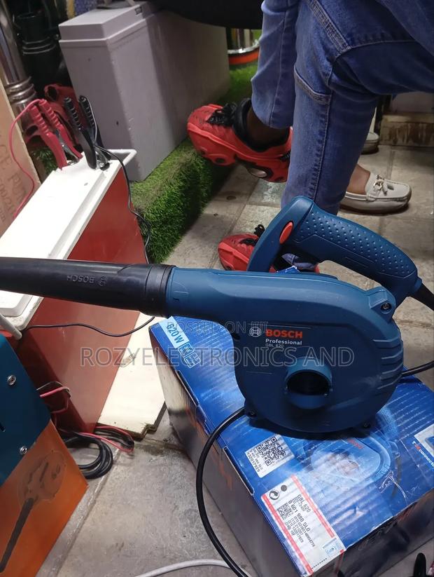 Bosch Blower Machine GBL 620 Watts - thumbnail 2