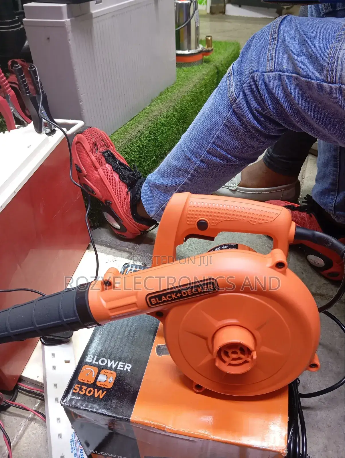 Black and Decker Blower