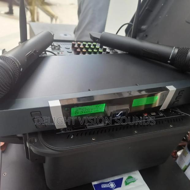 Sennheiser 5000/3000-Ii Wireless Microphone System