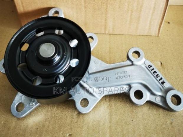 Toyota 2NR Water Pump for Vitz, Sienta, Porte, Spade, Axio.