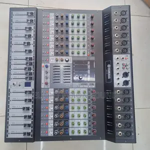 Yamaha HX-12 Quality Mixer
