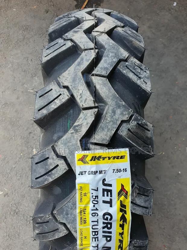 750 R16 JK Grip (Mt) India. - main view
