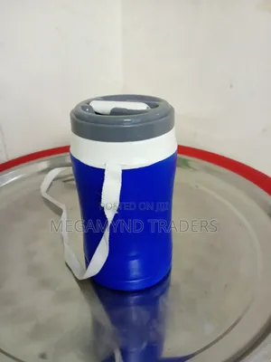 1 LTR Cooler Box / Cooler Water Bottle