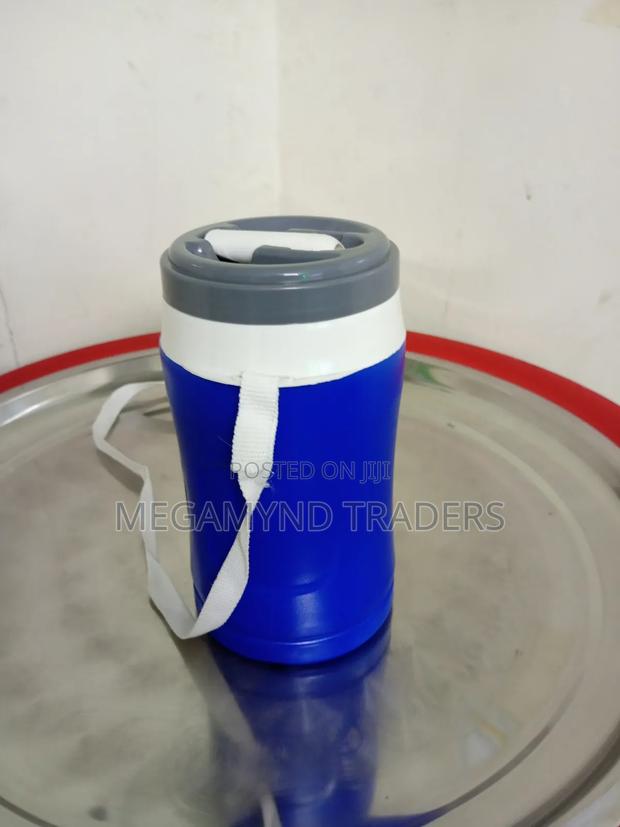 1 LTR Cooler Box / Cooler Water Bottle - thumbnail 2