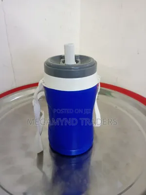 1 LTR Cooler Box / Cooler Water Bottle