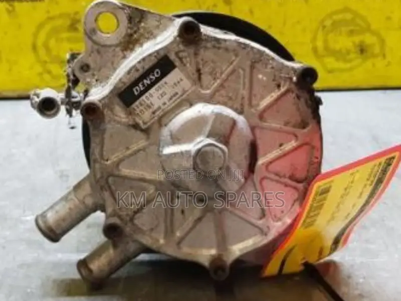 Toyota 3RZ Water Pump for Prado, Hilux, Hilux Surf, Hiace.