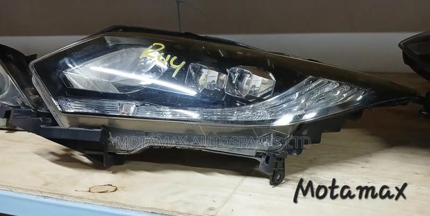 Honda Vezel Headlight