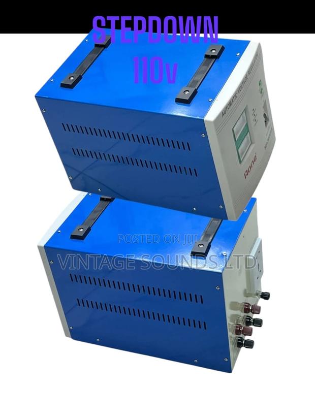 3kva 3000watts Automatic Voltage Regulator /Power Stepdown - main view