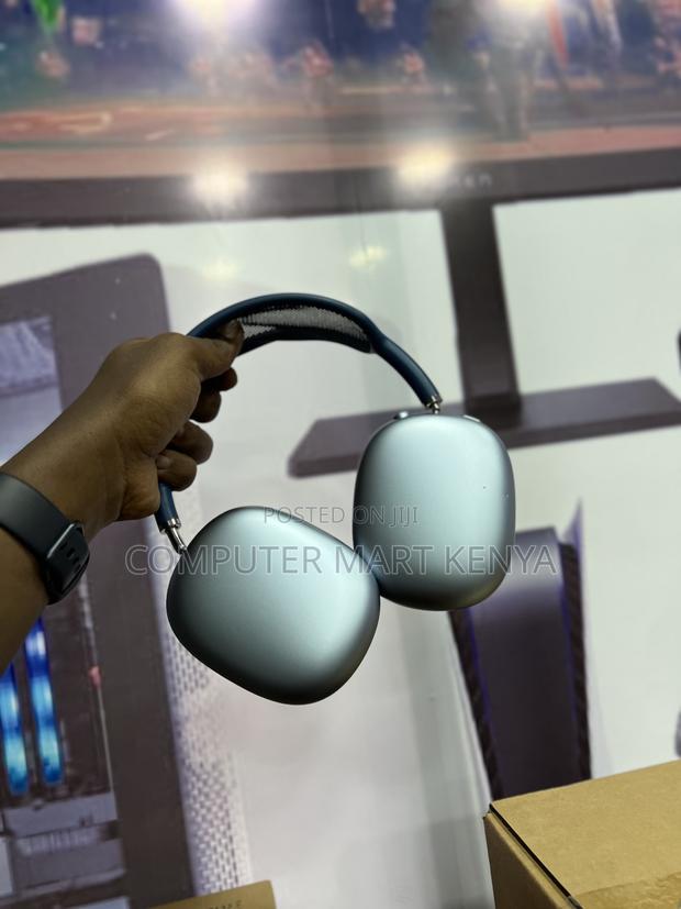 Airpods Max With Smart Case - thumbnail 3