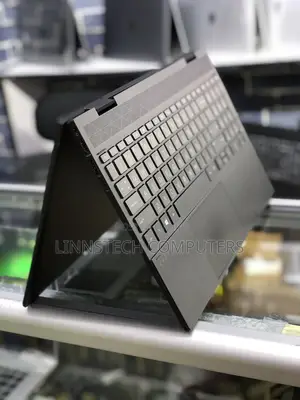 Laptop HP Envy X360 8GB AMD Ryzen 7 SSD 512GB