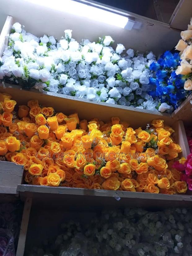 Yellow Roses in Stock