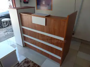 1.6 Meters Reception Desk