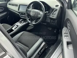 Honda Vezel 1.5 Hybrid 2WD 2018 Gray