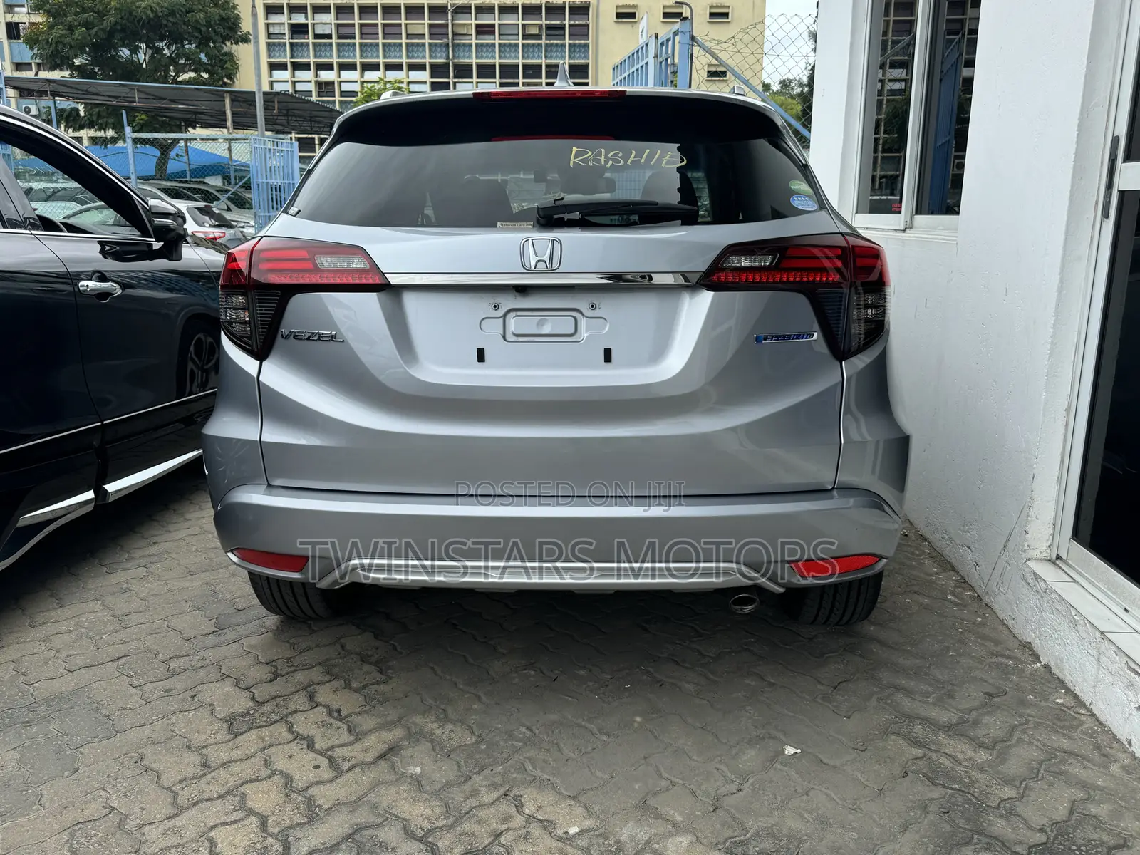 Honda Vezel 1.5 Hybrid 2WD 2018 Gray