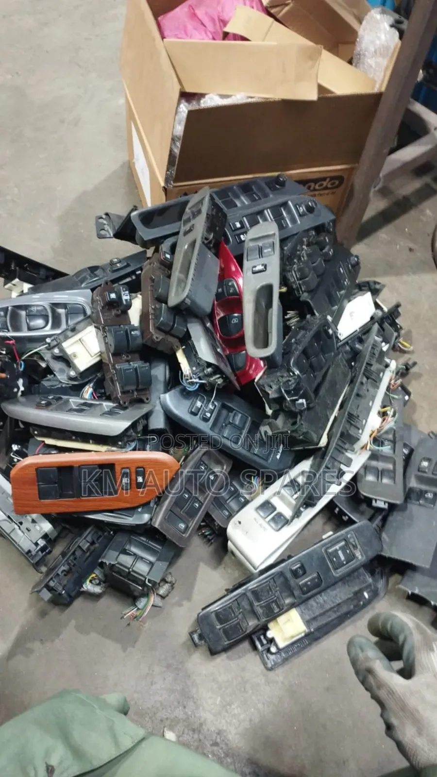 Main Power Window Switch for Toyota, Nissan, Honda, Mazda, Isuzu.
