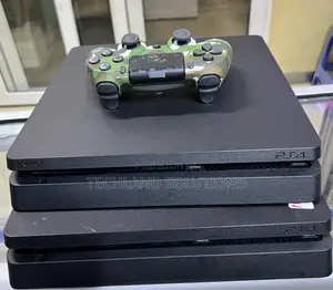 Chippped Playstation 4 Slim