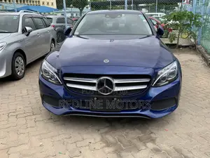 Mercedes-Benz C200 2018 Blue