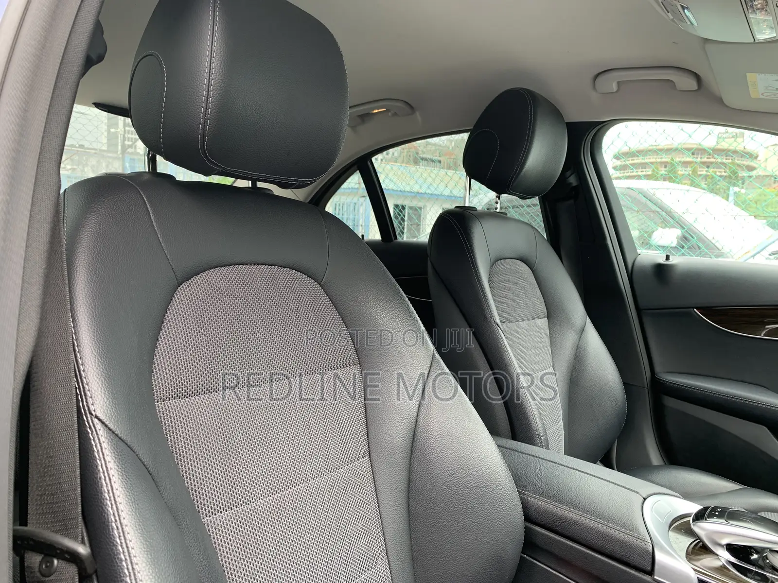 Mercedes-Benz C200 2018 Blue