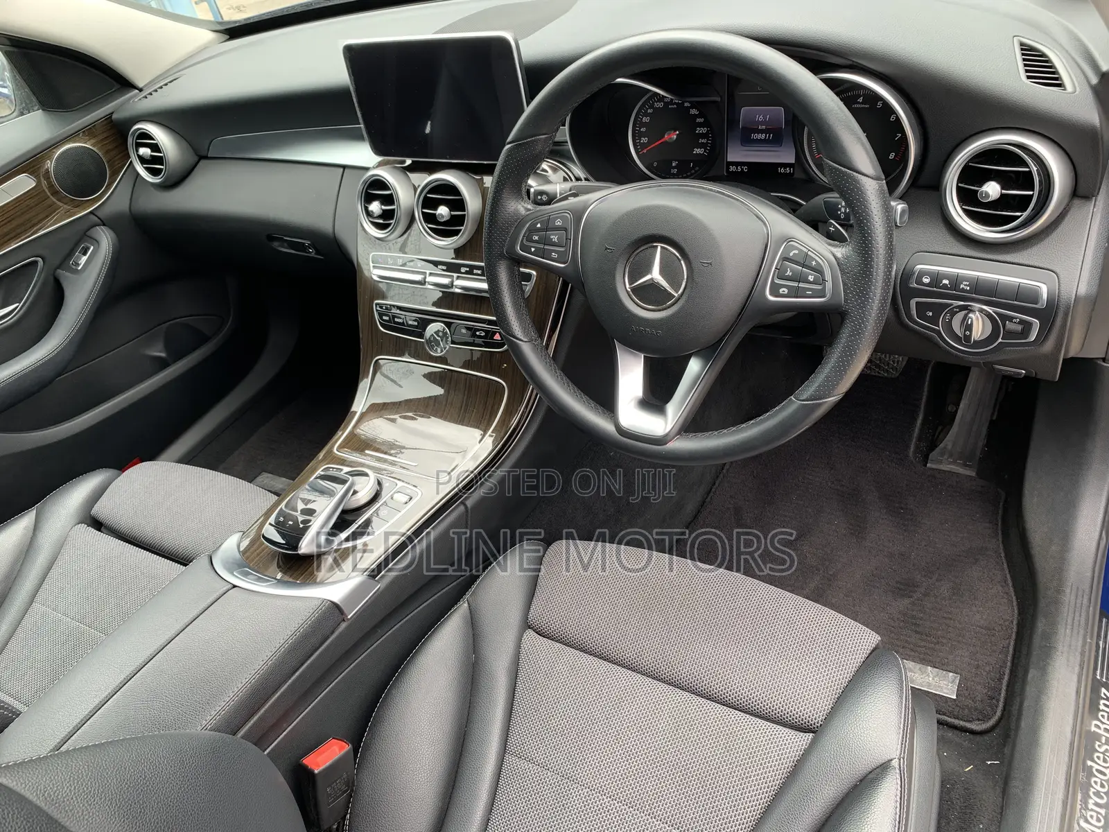 Mercedes-Benz C200 2018 Blue