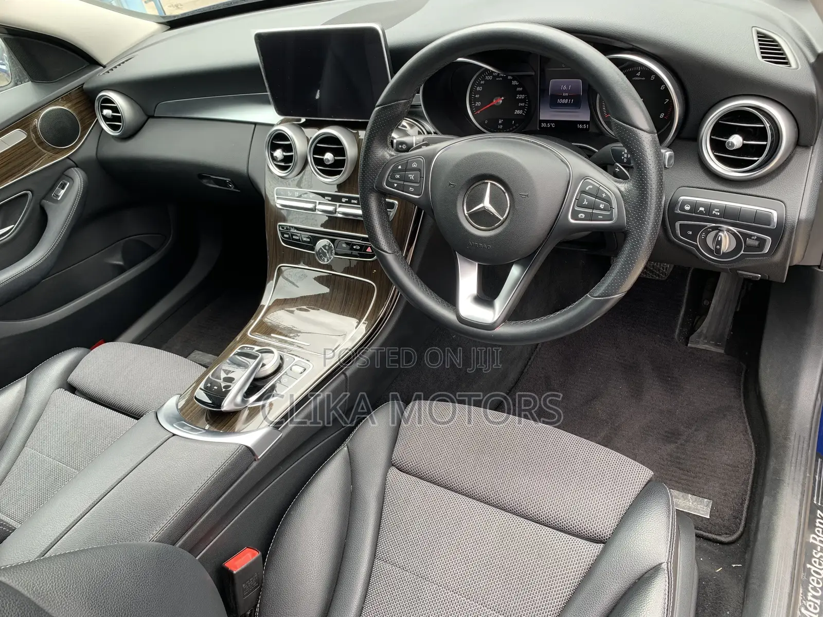 Mercedes-Benz C200 2018 Blue
