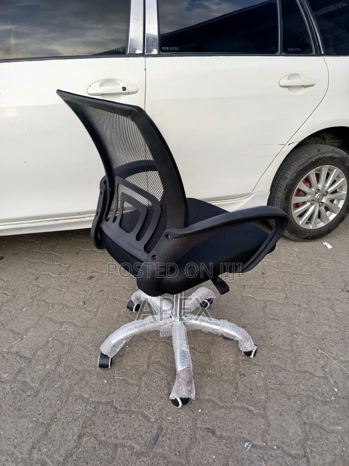Mesh Office Chair.